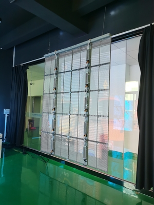 Espace d'intérieur/extérieur transparent d'installation d'affichage à LED de 75%