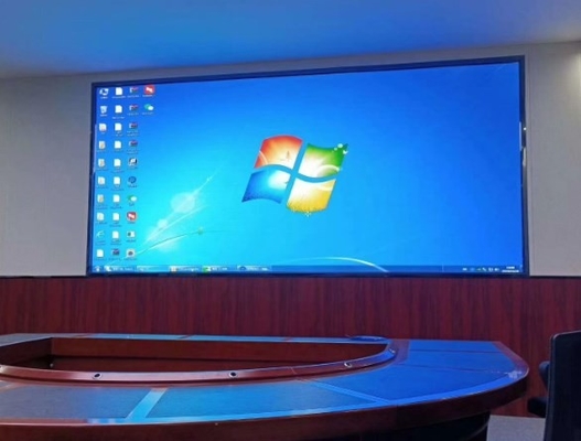 Grand angle de visualisation de 140° 800cd/㎡ Écran LED à pas fin pour tension d'entrée AC220V