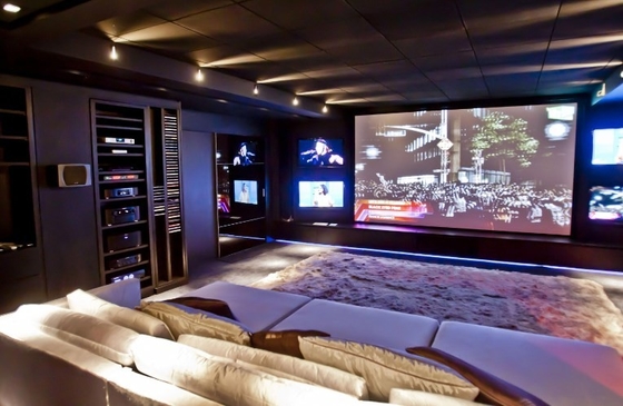 Grand angle de visualisation de 140° 800cd/㎡ Écran LED à pas fin pour tension d'entrée AC220V