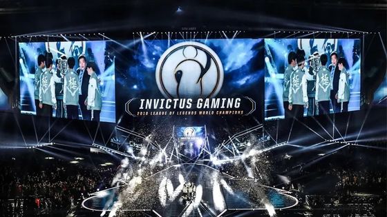 Écrans LED haute résolution 7680 Hz Écrans LED publicitaires intérieurs 700 nits