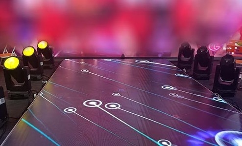SMD2121 louent des lumières de disco que 0.5*1m menés s'allument vers le haut de Dance Floor P3.91mm de location