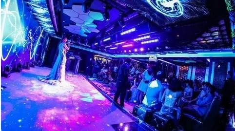 Le concert s'allument vers le haut des pistes de danse menées lambrisse Novastar 14bits 264V