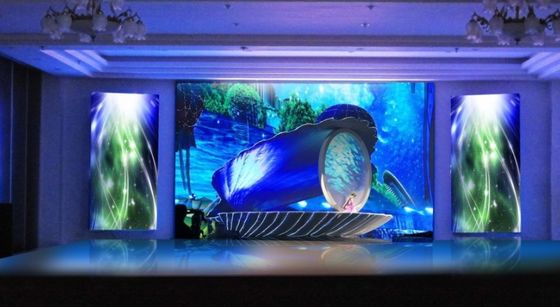 65536 points/m2 Scène LED en arrière-plan Écran suspendu Affichage SMD RGB 3IN1