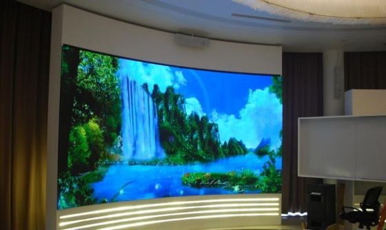 Module LED flexible 3840Hz écran LED incurvé panneaux vidéo P2