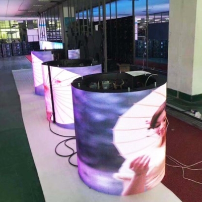 IP43 a mené l'affichage P2.5 AC90V mené d'intérieur flexible d'écran de contexte d'étape