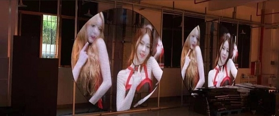 La publicité d'écran transparente en verre LED de 100 x de 50cm montrent la FCC d'ODM de 32873 pixels