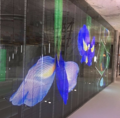 220W/ M2 d'affichage transparent 5000nits 7.8mm de LED Mesh Screen Outdoor Glass Window