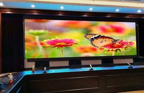 Petit affichage à LED de pixel de lancement fin d'intérieur de SMD 600nits 1000cd/m2 pour l'émission